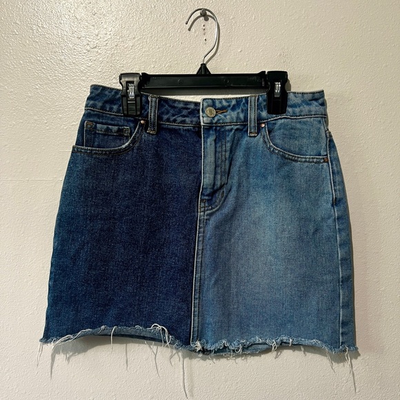 PACSUN Two Tone Frayed Hem Denim Mini Skirt - Size 25 (measures 28") - Picture 5 of 9
